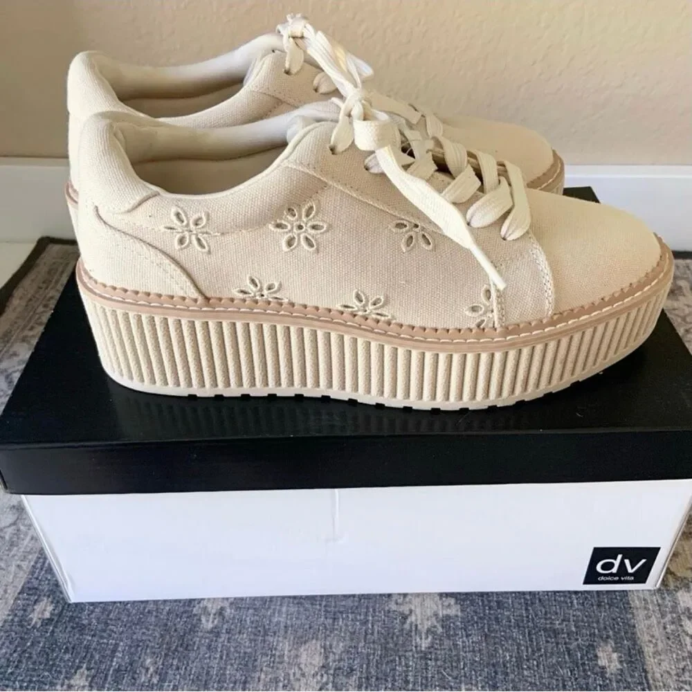 NWT DV Dolce Vita 9 Brin Canvas Eyelet Chunky Platform Lace Up Sneakers Shoes